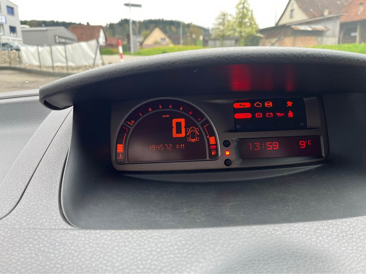 RENAULT Modus 1.2 16V T Expression-image-9