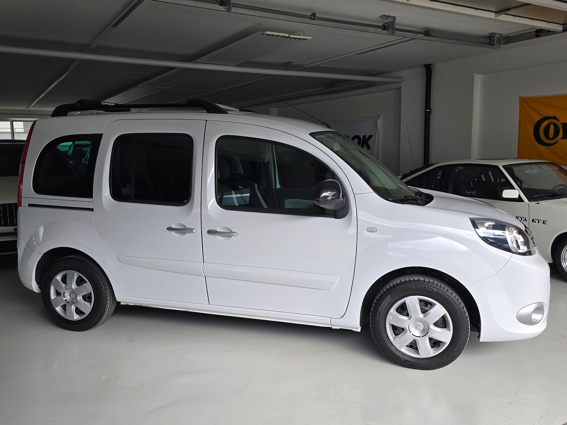 RENAULT Kangoo 1.5 dCi Swiss Edition-image-2