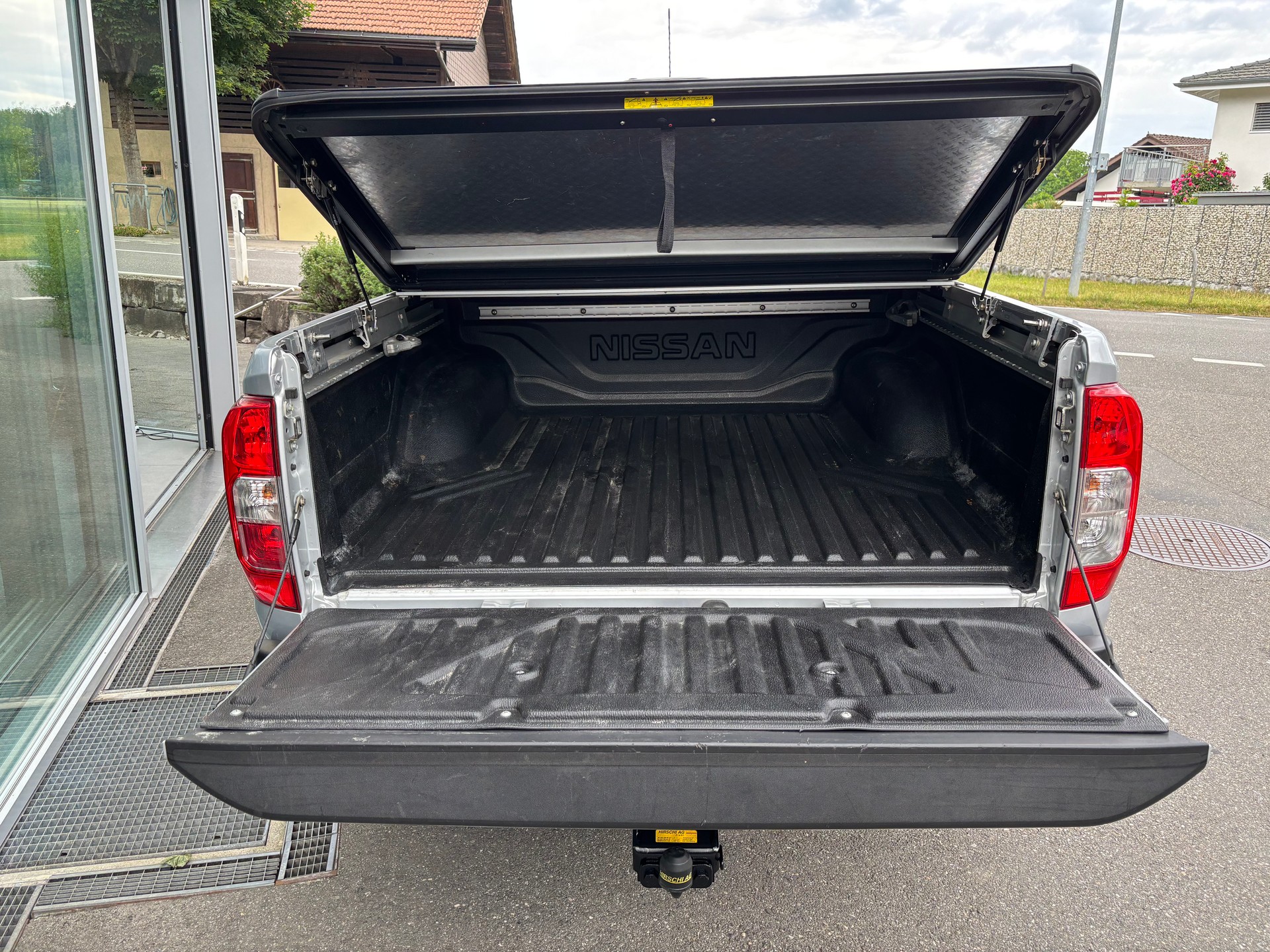 NISSAN Navara DC Tekna 4WD Diff-Sperre-image-4