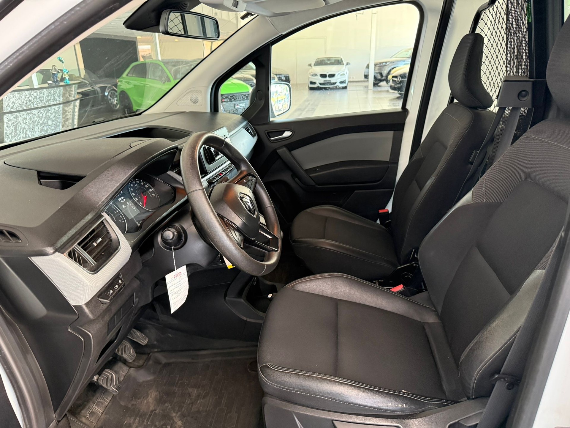 RENAULT Kangoo Van 1.3TCe Open Sesame 100 PF Edition One-image-13
