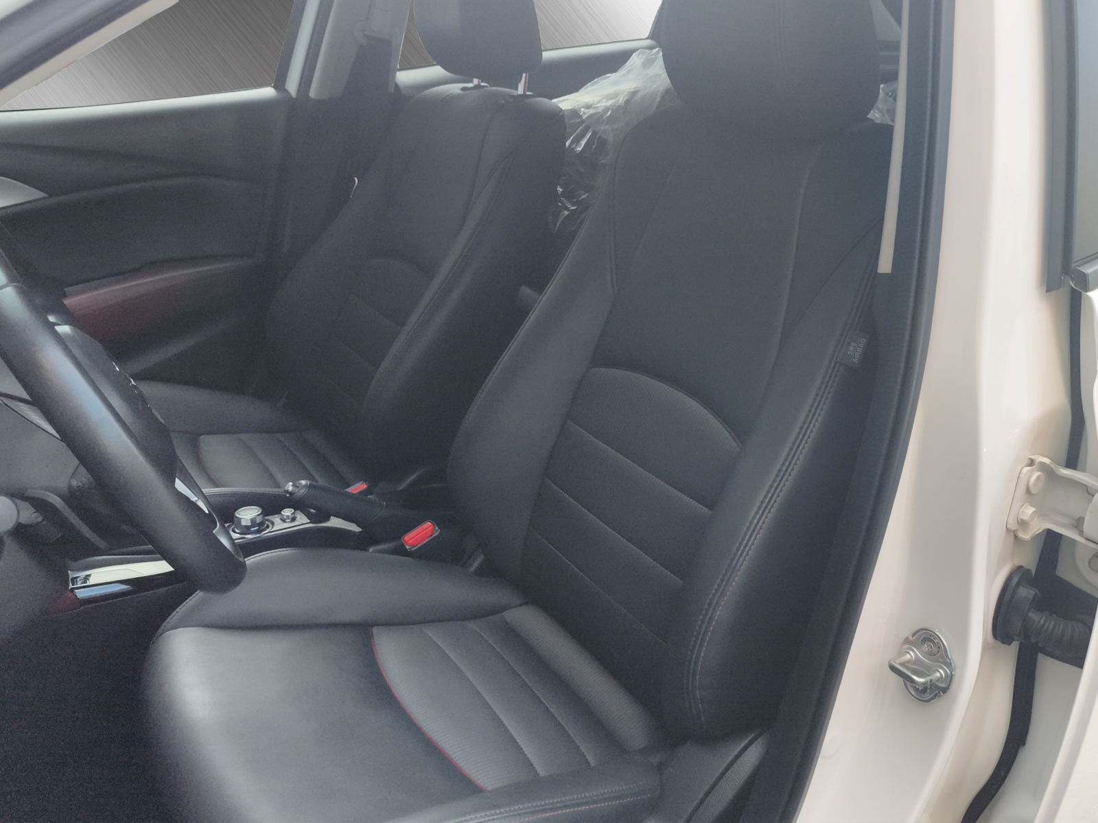 MAZDA CX-3 2.0 Ambition-image-9