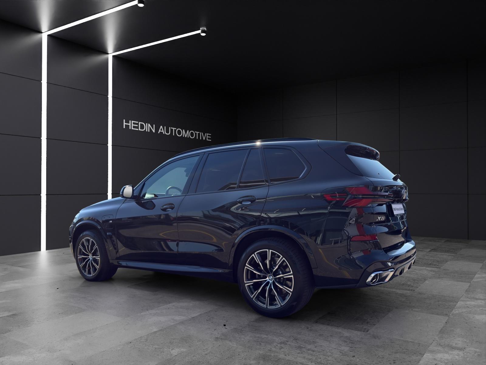 BMW X5 xDrive50e-showroom-element-3