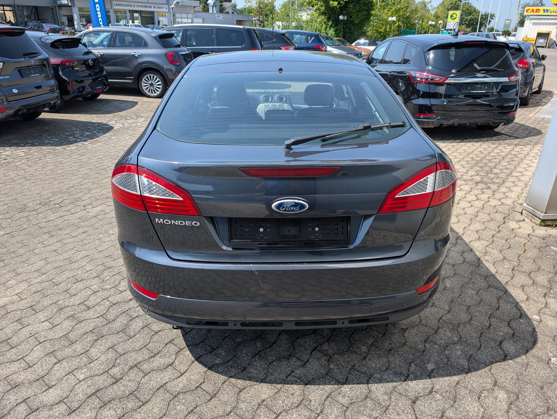 FORD Mondeo 2.0i 16V Titanium-image-7