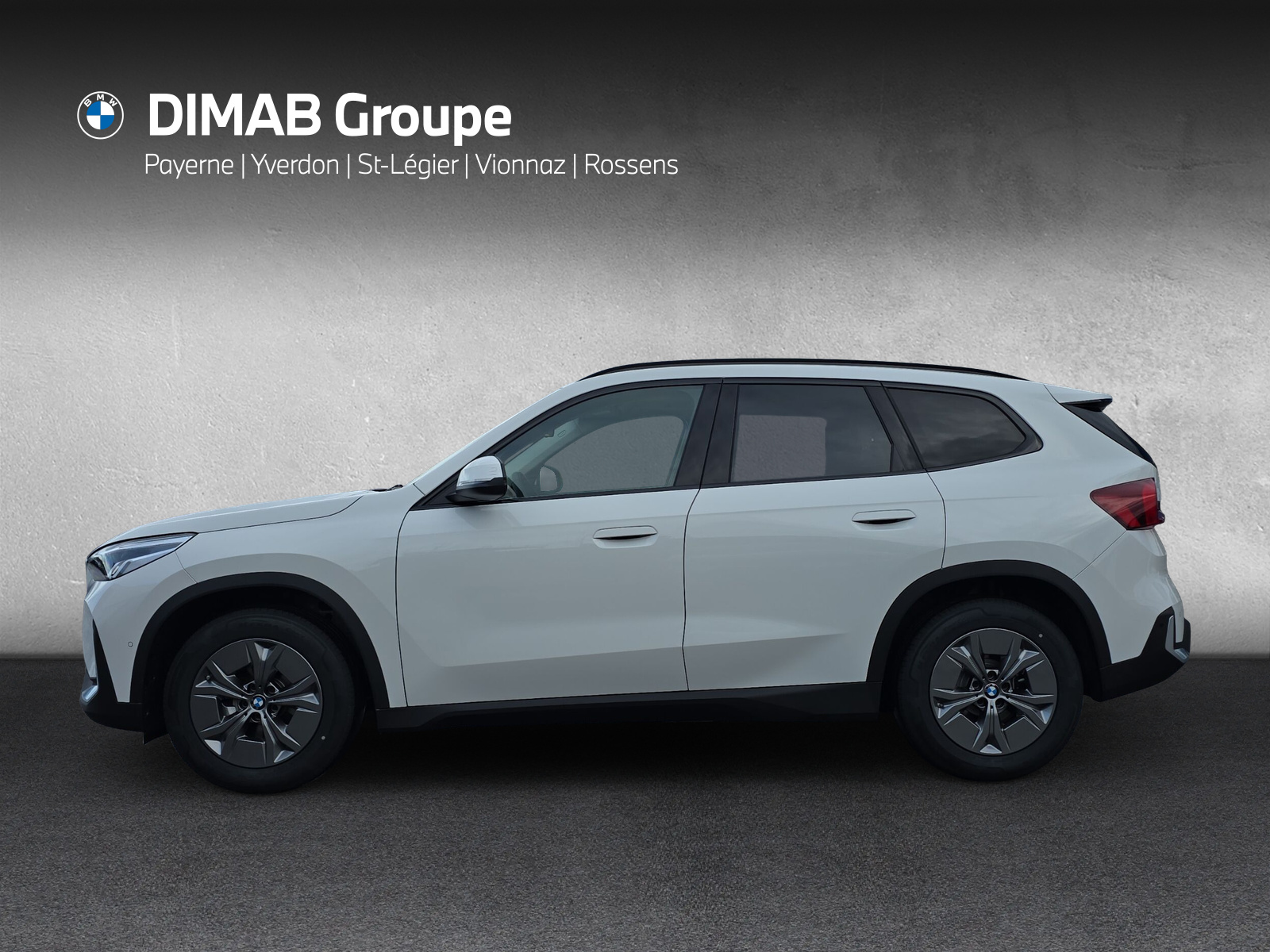 BMW iX1 eDrive 20-showroom-element-1
