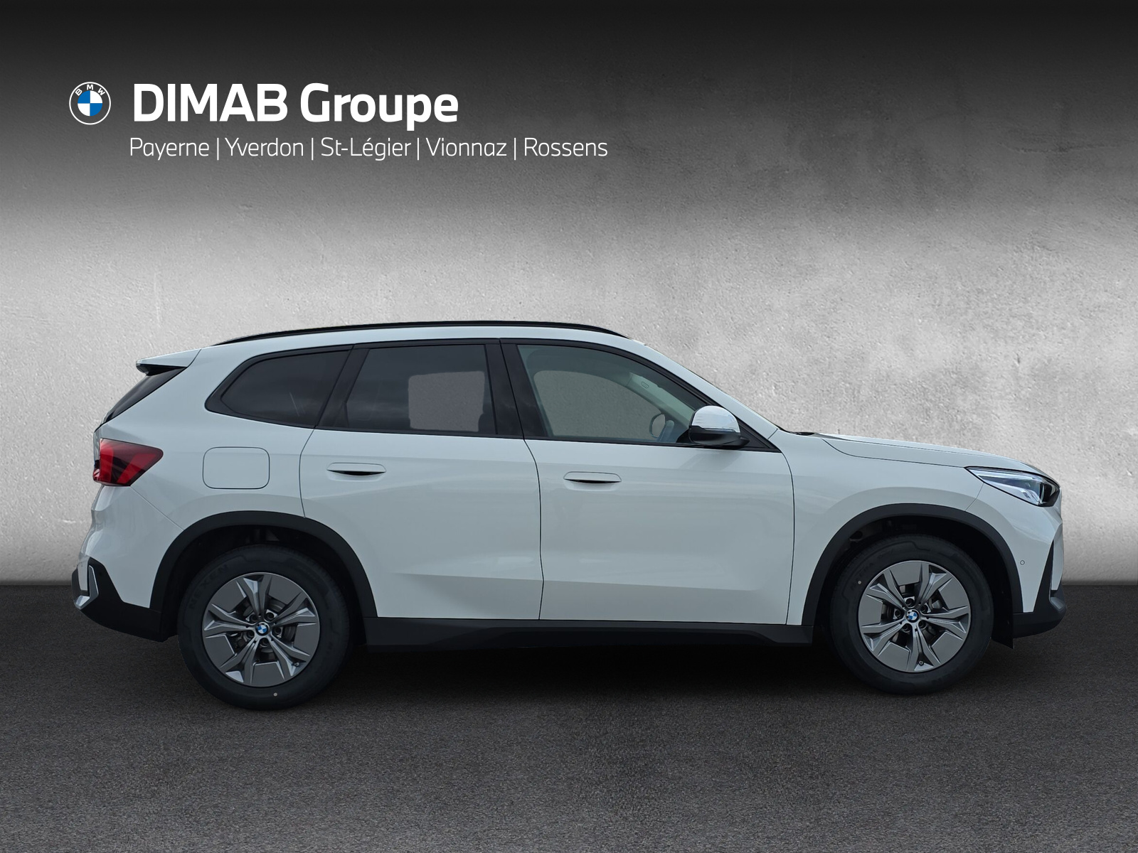 BMW iX1 eDrive 20-image-5