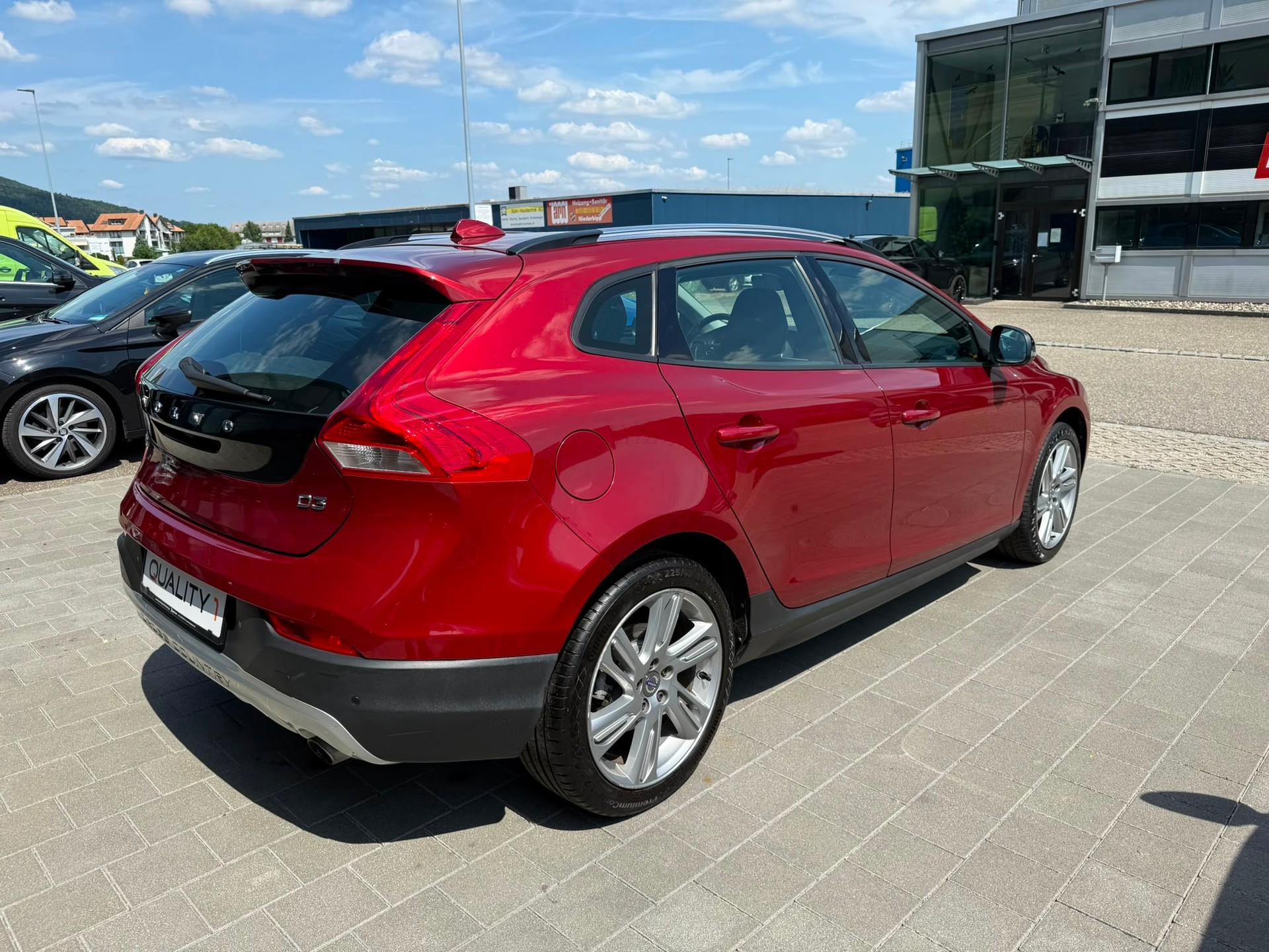 VOLVO V40 Cross Country Plus D3-image-5