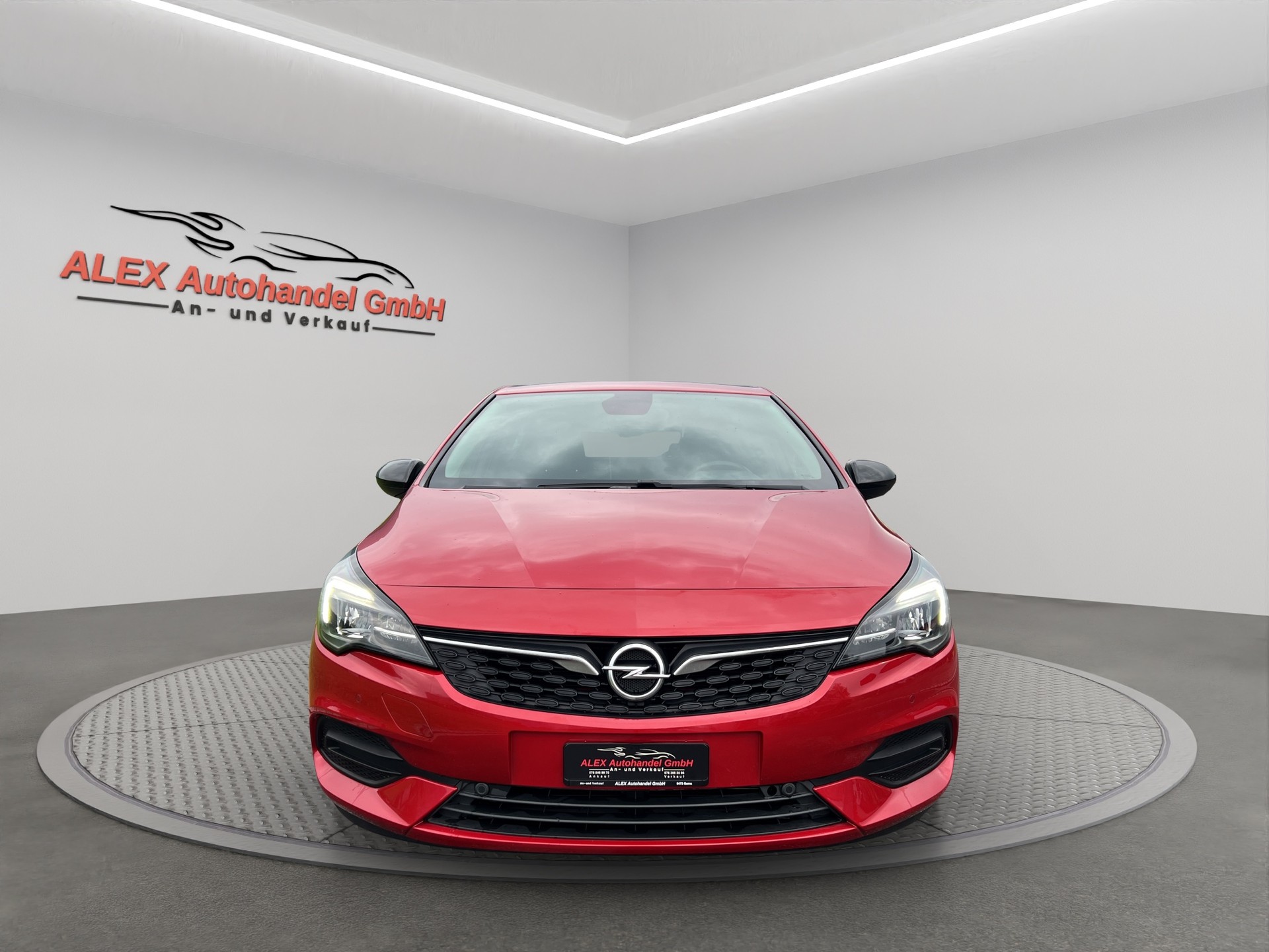 OPEL Astra 1.2i Turbo Elegance-image-1