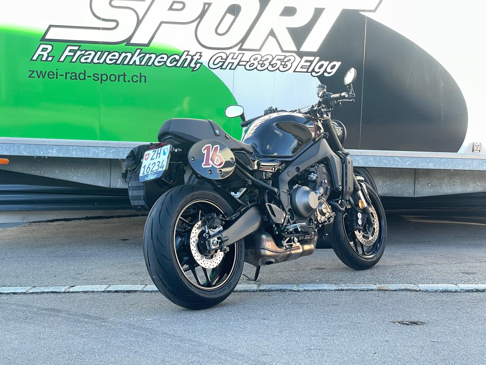 YAMAHA XSR 900-image-3