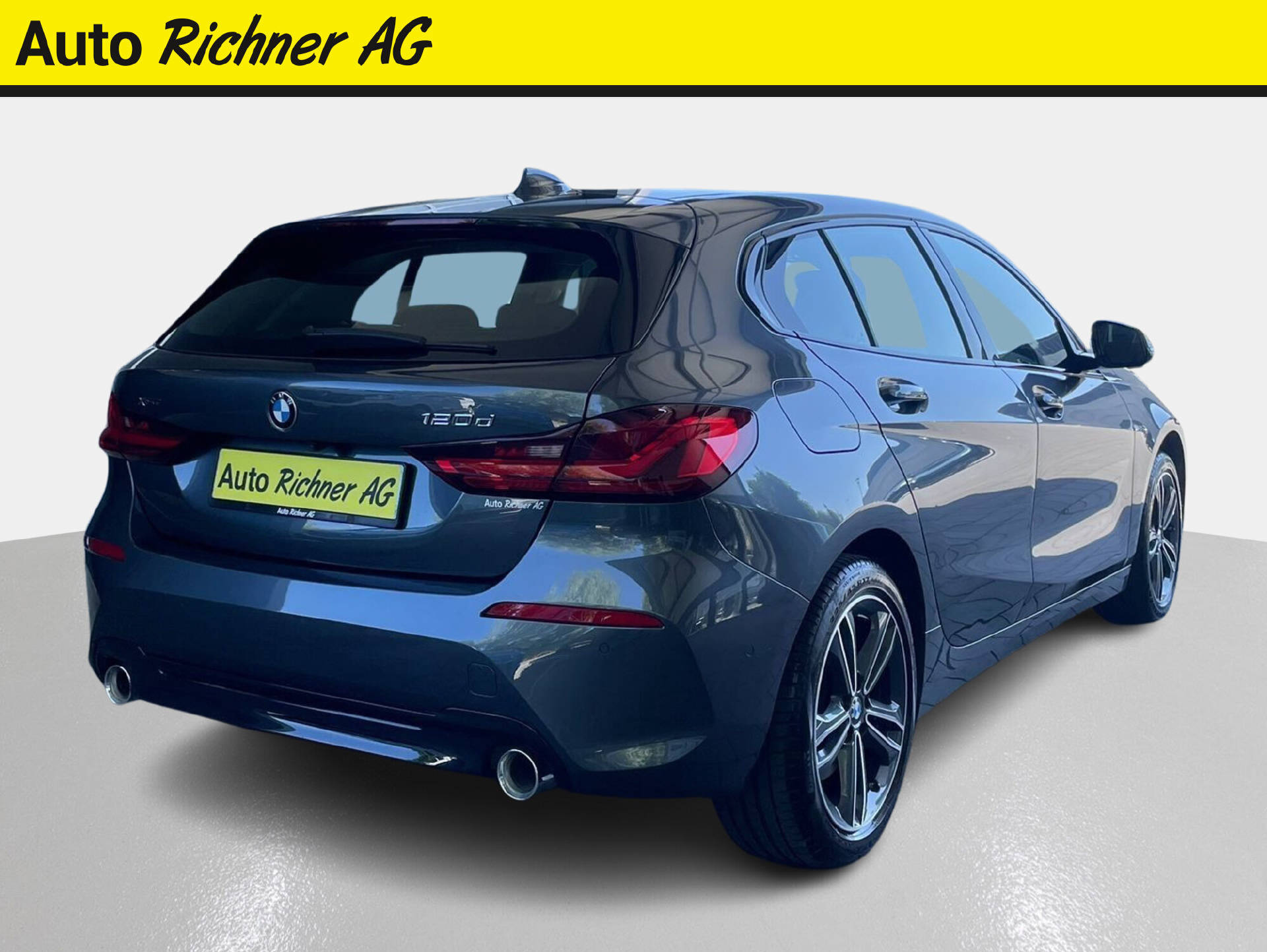 BMW 120d xDrive-showroom-element-3