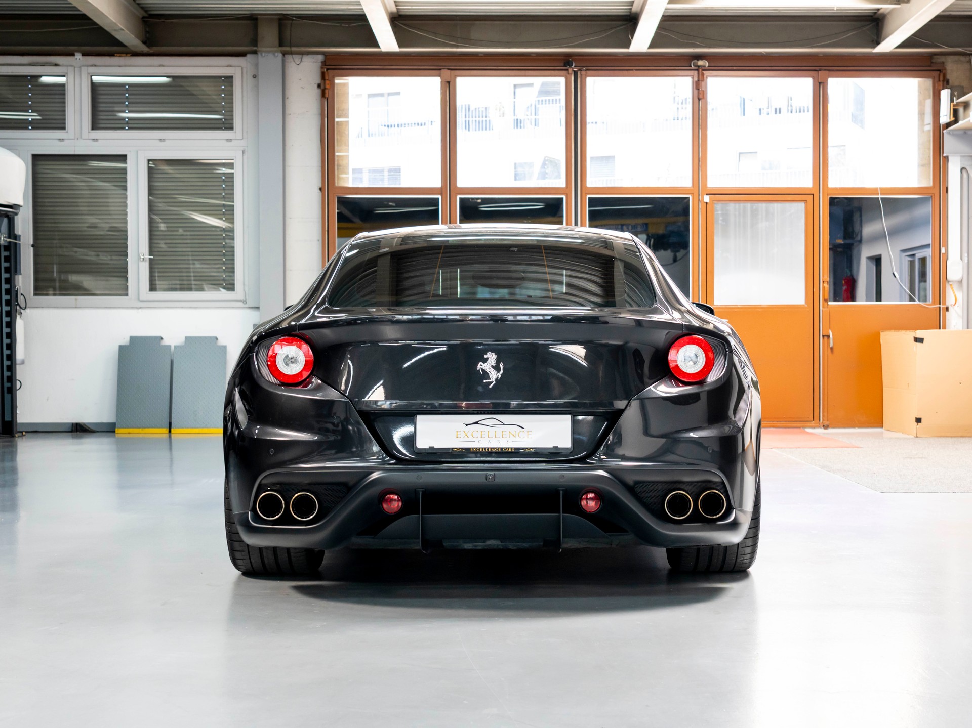 FERRARI FF-image-4