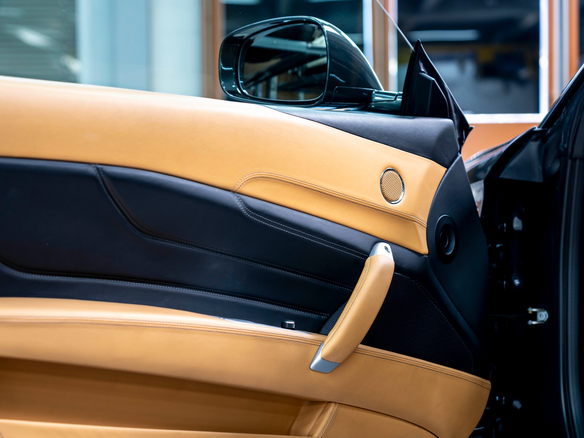 FERRARI FF-image-19