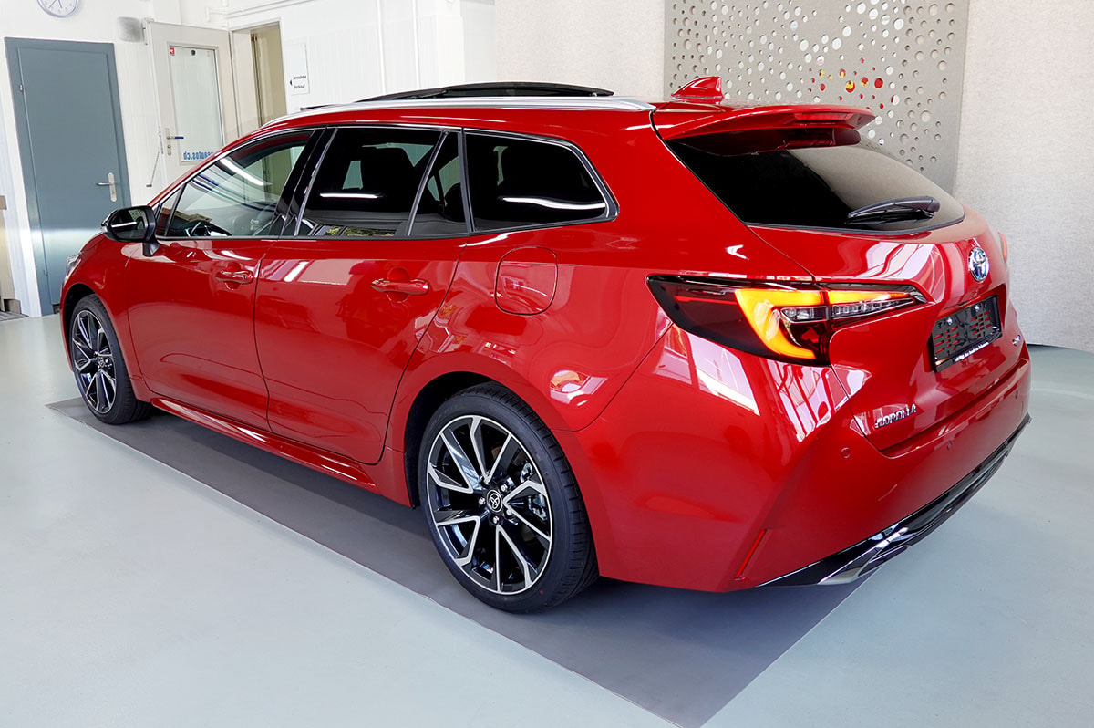 TOYOTA Corolla Touring Sports 2.0 HSD Premium e-CVT, Panorama-showroom-element-2
