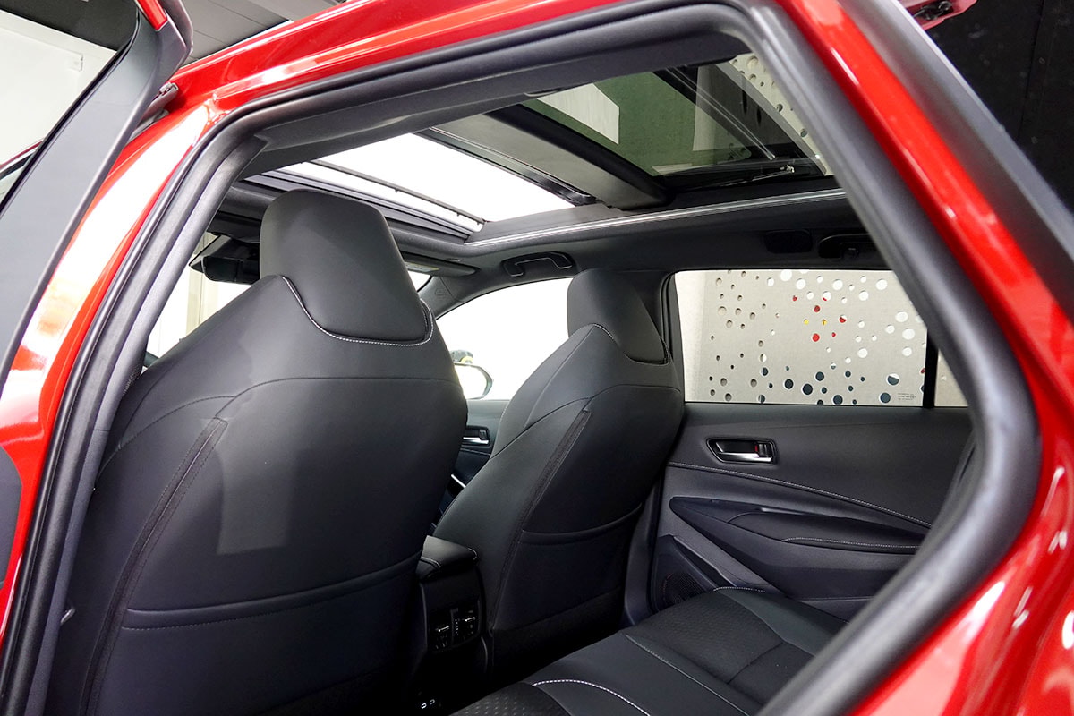 TOYOTA Corolla Touring Sports 2.0 HSD Premium e-CVT, Panorama-image-11