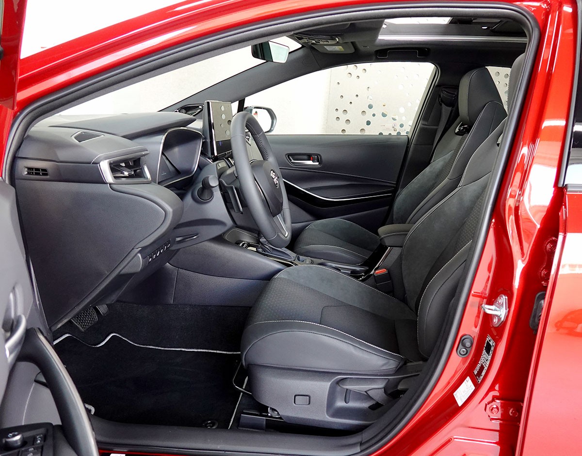 TOYOTA Corolla Touring Sports 2.0 HSD Premium e-CVT, Panorama-image-6