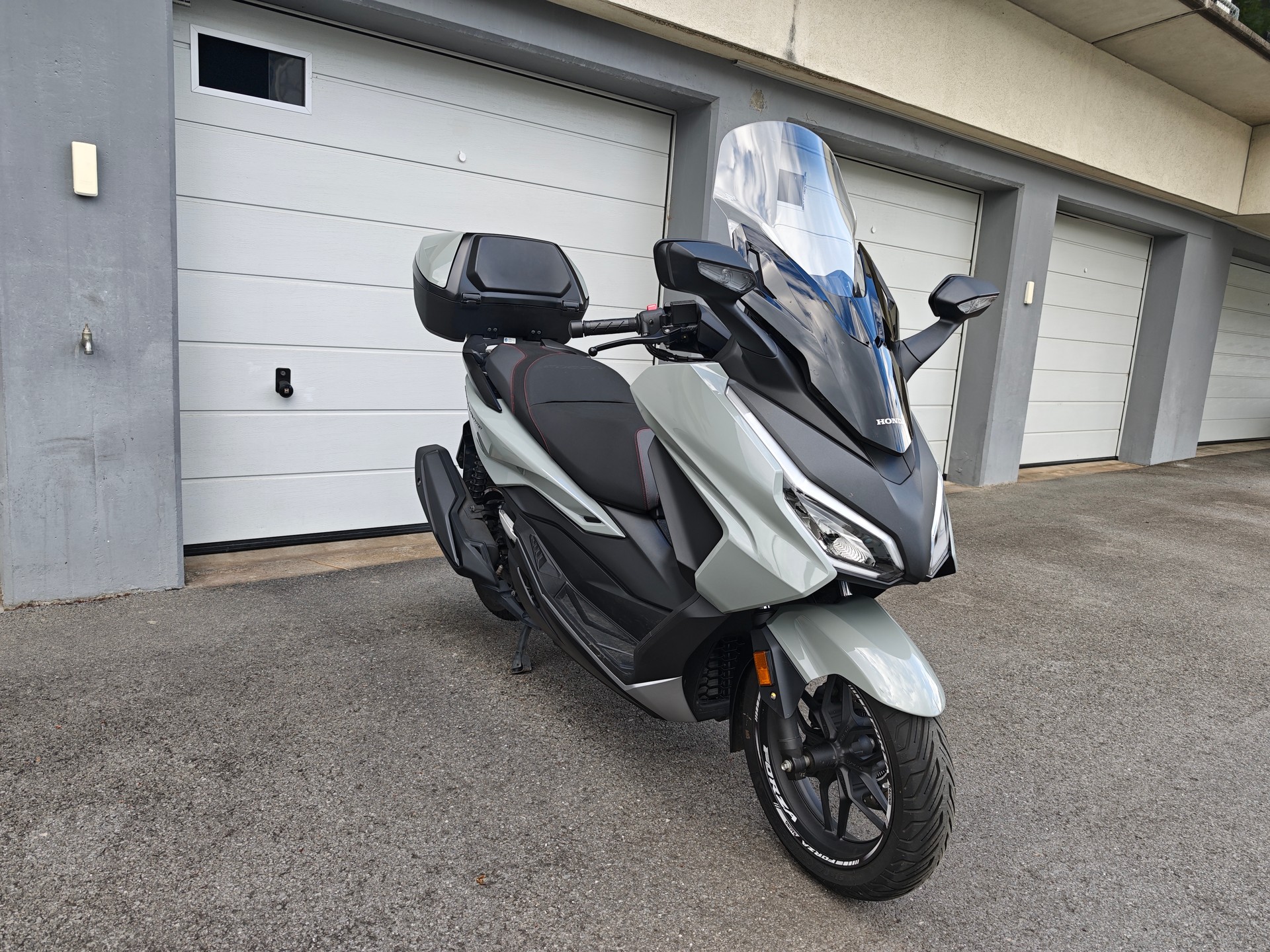 HONDA NSS 350 Smart Top Box-image-9