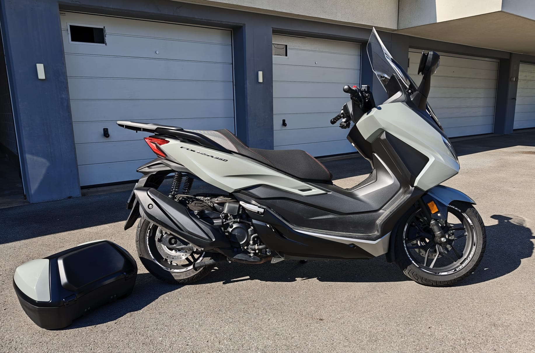 HONDA NSS 350 Smart Top Box-image-1