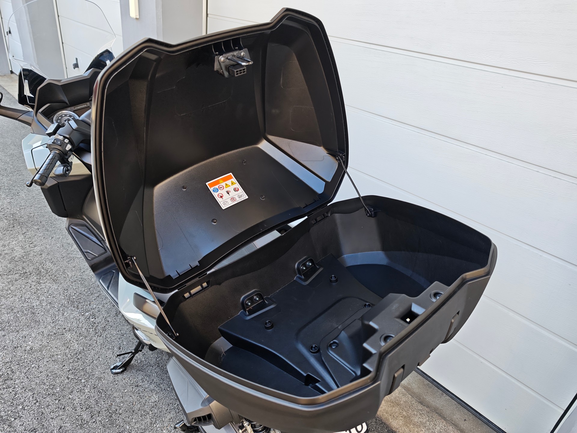 HONDA NSS 350 Smart Top Box-image-6