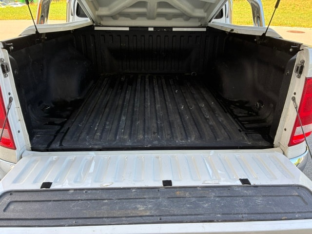 VW AMAROK-image-8