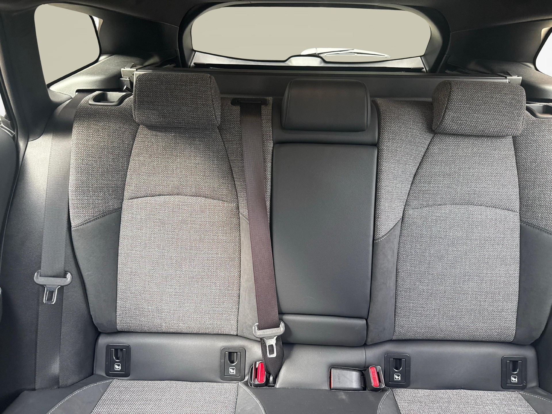 TOYOTA Corolla Touring Sports 2.0 HSD Trend-image-10