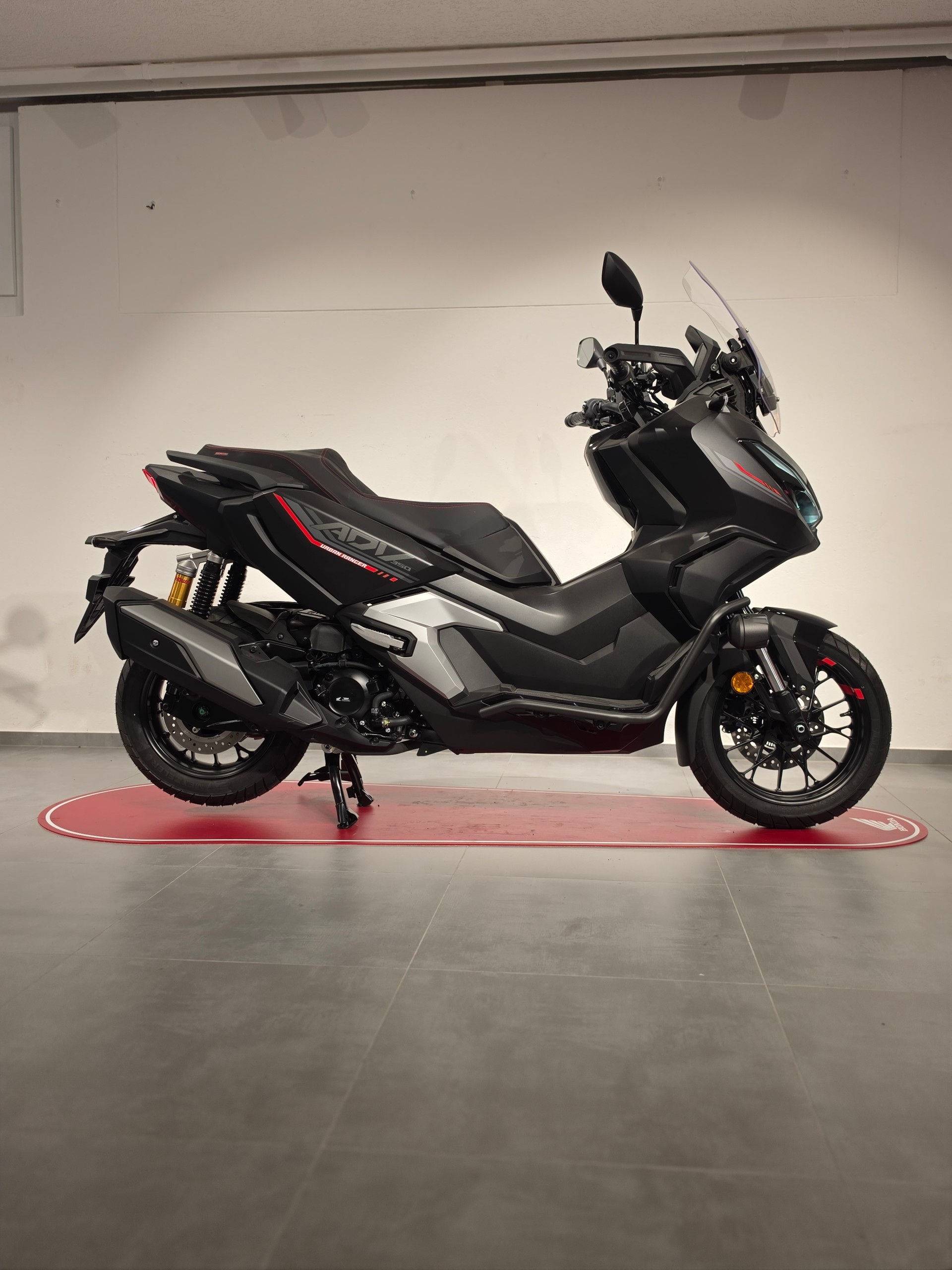 HONDA ADV 350-image-0