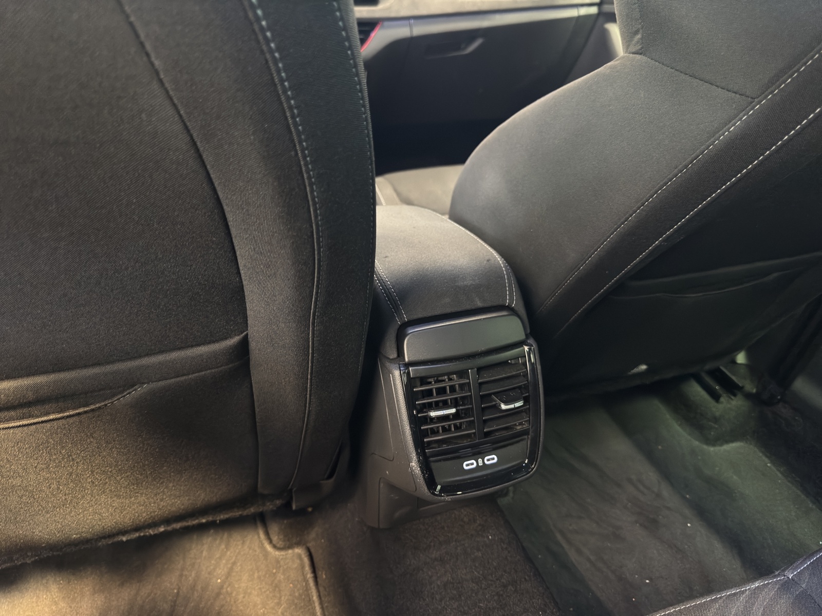 SKODA Kamiq 1.0 TSI Dynamic DSG-image-10