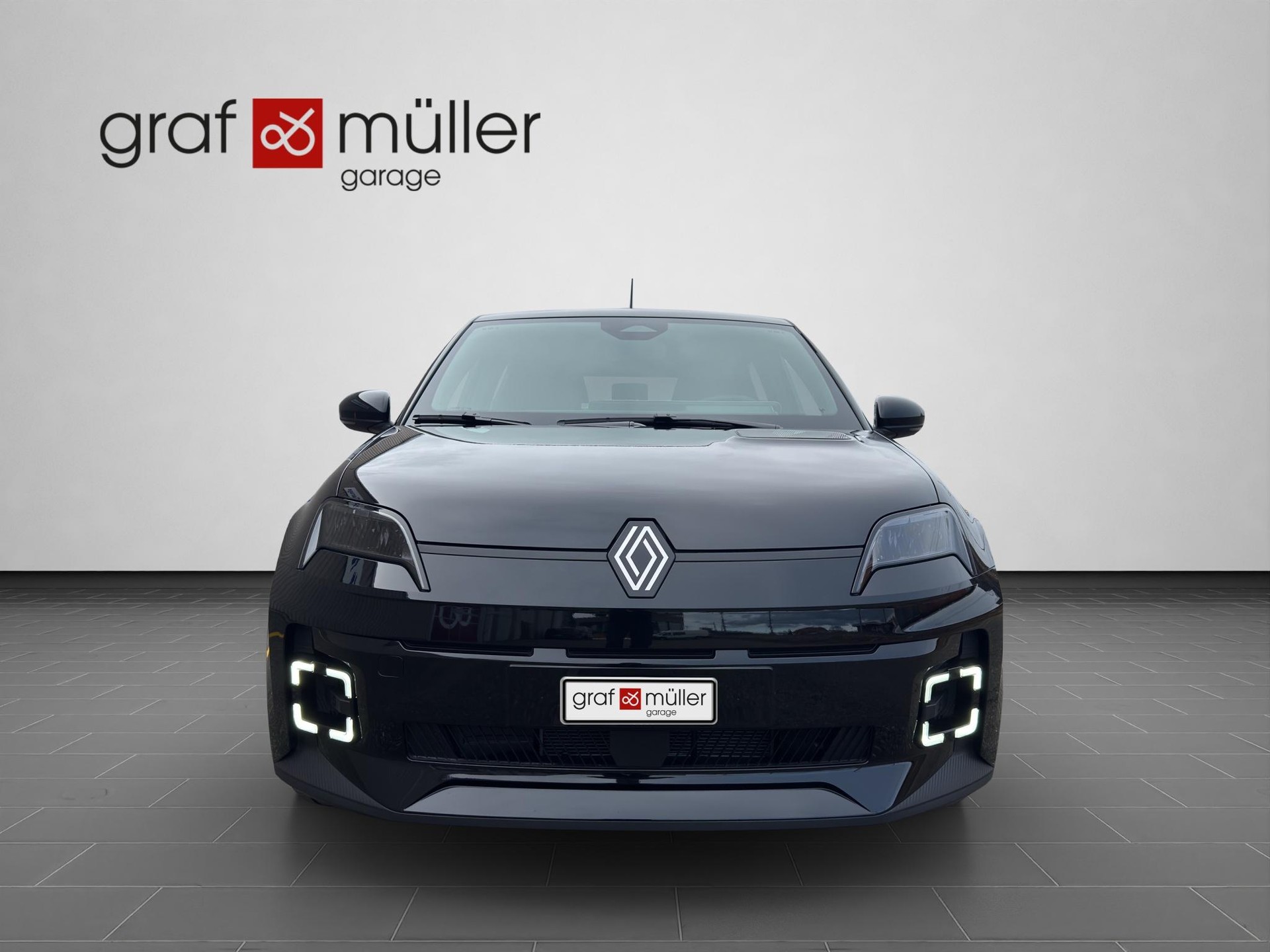 RENAULT R5 E-Tech Urban Range evolution-showroom-element-2