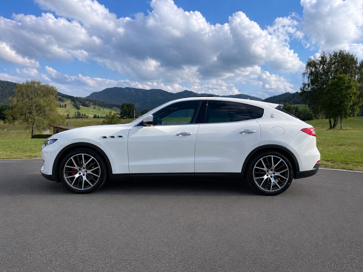 MASERATI Levante D 3.0 V6 Automatica-showroom-element-1