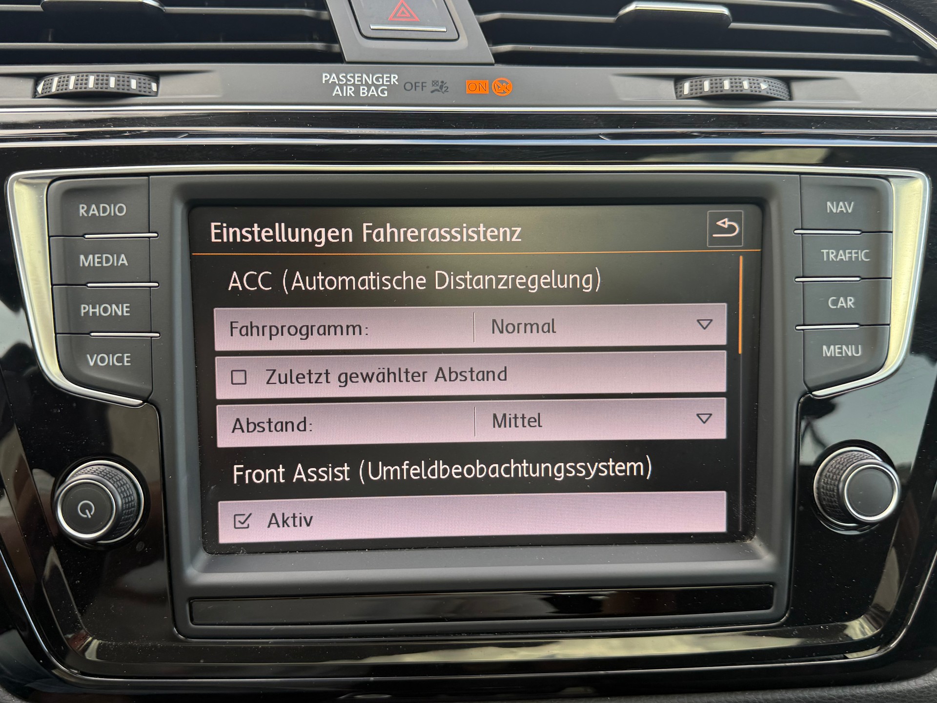 VW Touran 2.0 TDI BlueMotion Technology Highline-image-20