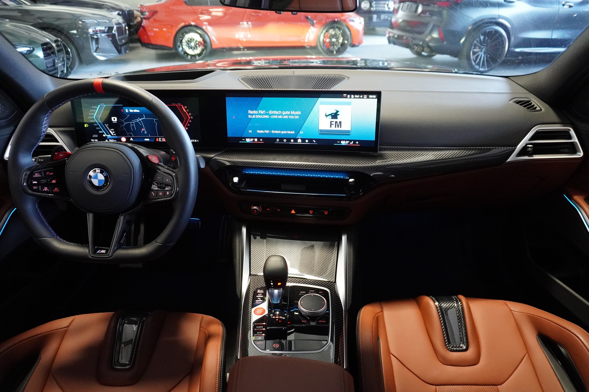 BMW M3 Touring xDrive Competition M // TARTUFO M CARBON SCHALENSITZE // BREWSTER GREEN // AKRAPOVIC //-image-9