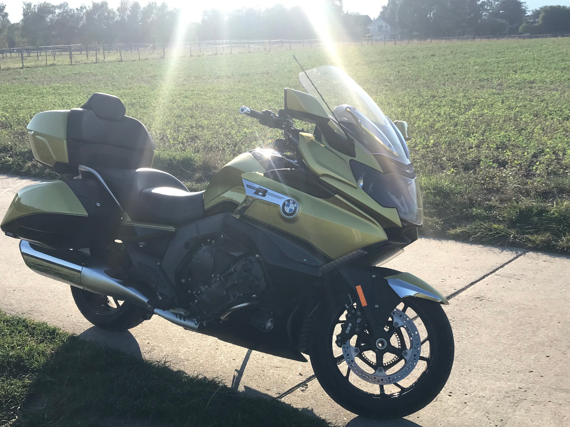 BMW K 1600 Grand America officielle BMW 047A-image-3