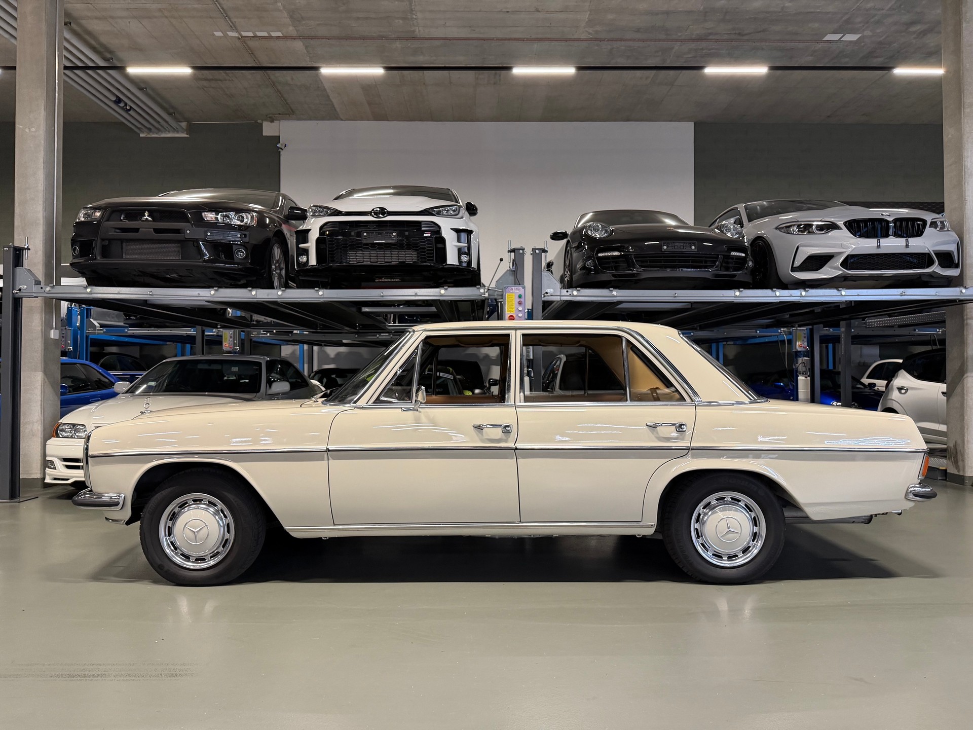 MERCEDES-BENZ 220 Automatic *Vétéran*