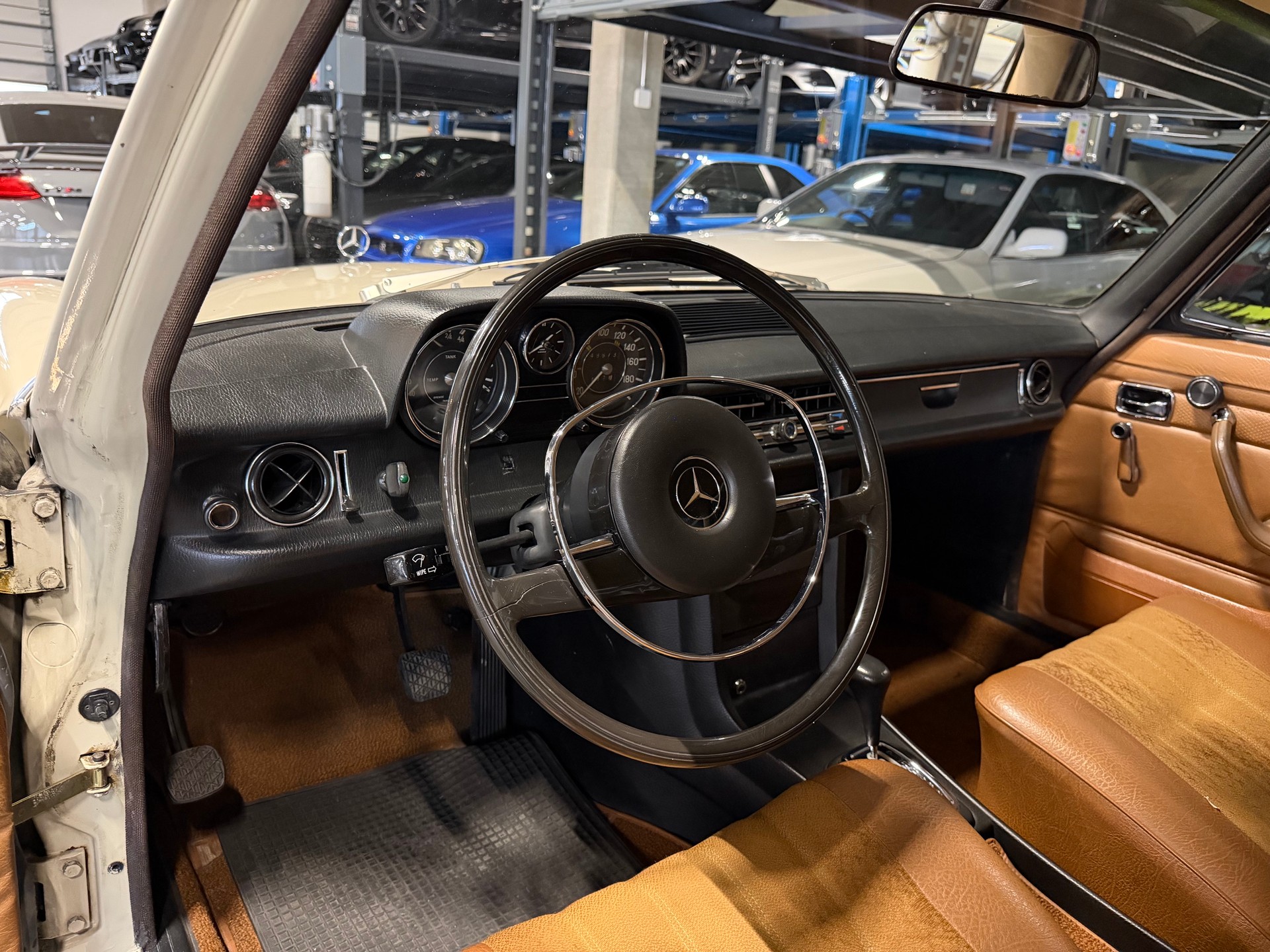MERCEDES-BENZ 220 Automatic *Vétéran*-image-7
