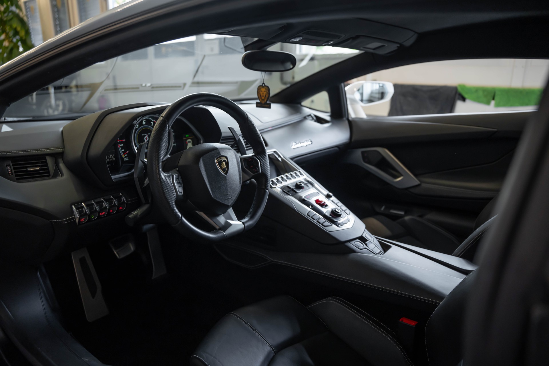 LAMBORGHINI Aventador LP700-4 Coupé E-Gear-image-12