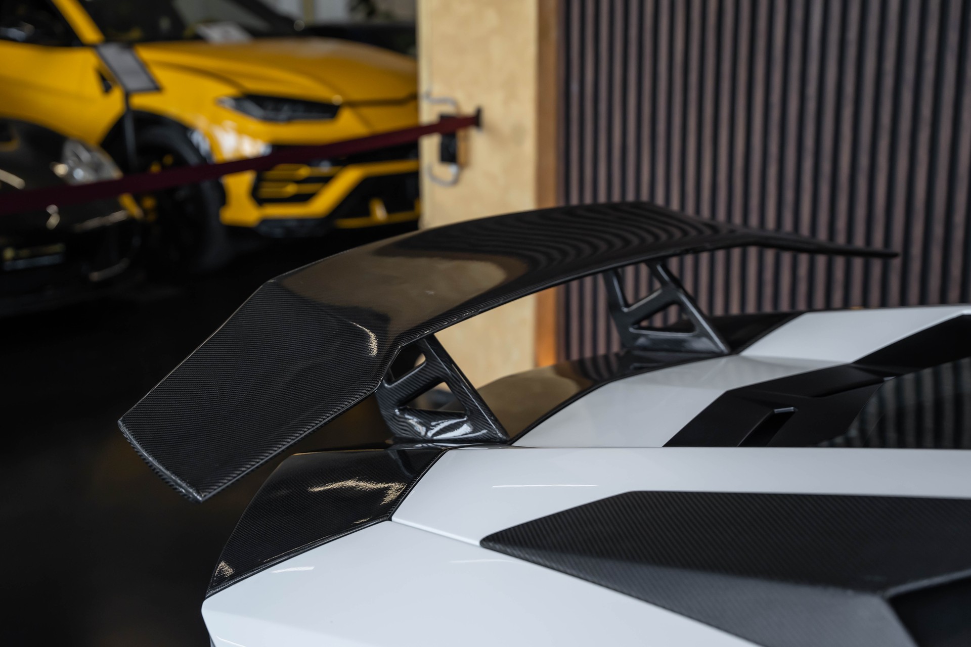 LAMBORGHINI Aventador LP700-4 Coupé E-Gear-image-32