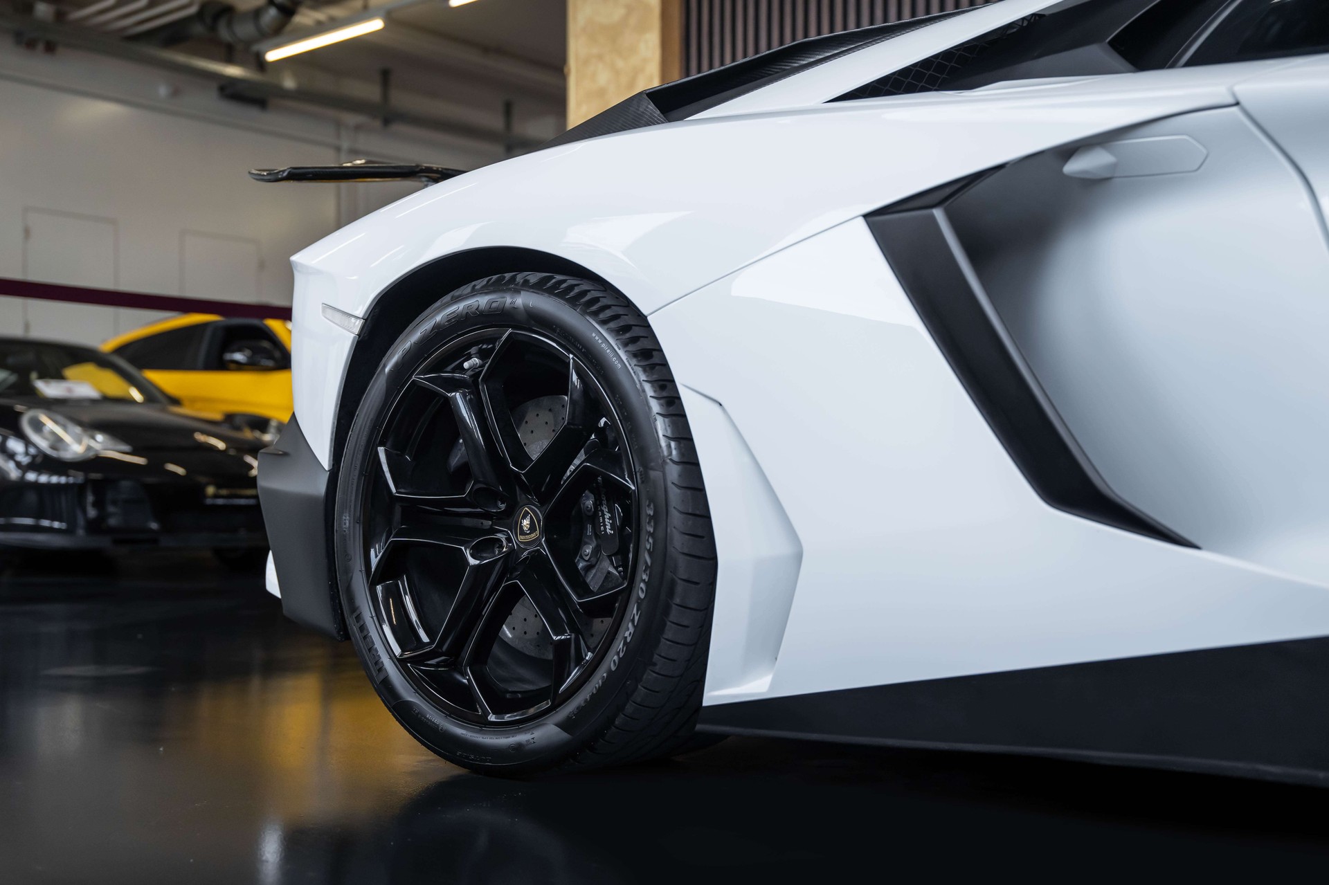 LAMBORGHINI Aventador LP700-4 Coupé E-Gear-image-11