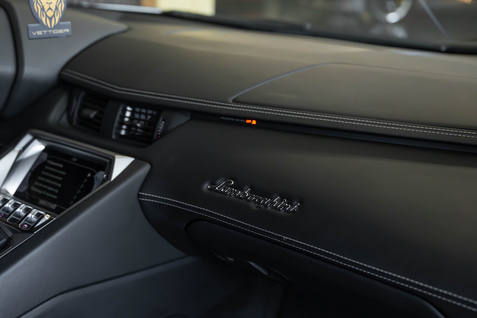 LAMBORGHINI Aventador LP700-4 Coupé E-Gear-image-27