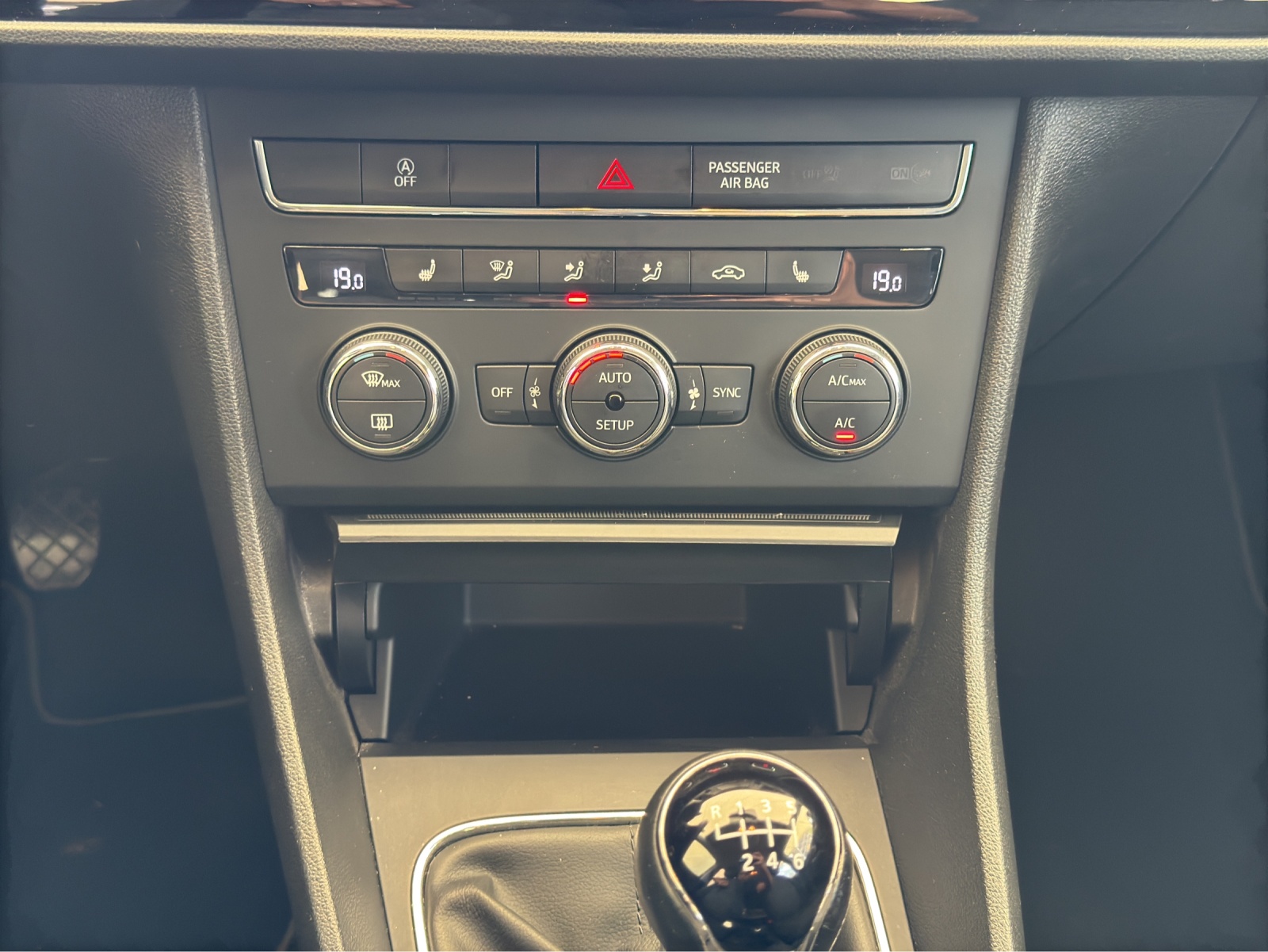 SEAT Leon 1.2 TSI 105 Style-image-17