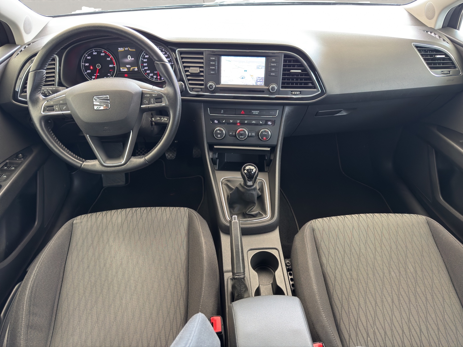SEAT Leon 1.2 TSI 105 Style-image-8