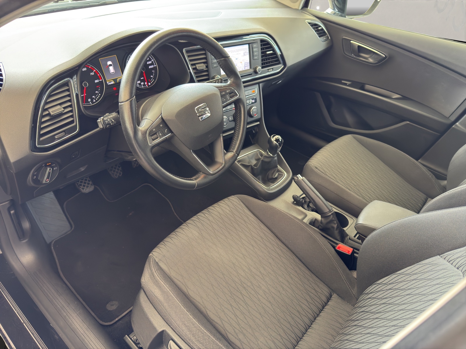 SEAT Leon 1.2 TSI 105 Style-image-9