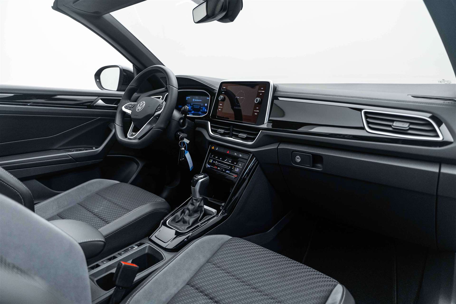VW VW T-Roc Cabriolet 1.5 TSI EVO R-Line DSG-image-13
