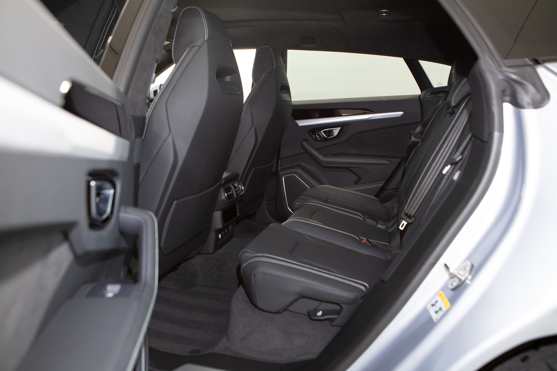 LAMBORGHINI Urus E-Gear-image-7