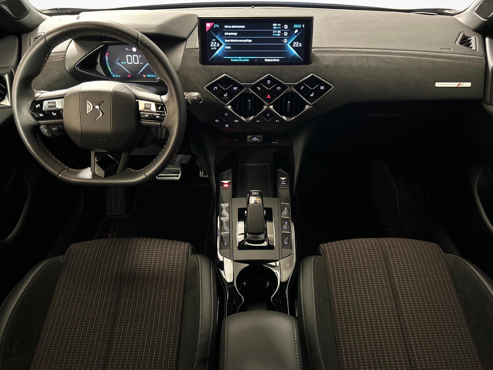 DS AUTOMOBILES 3 Crossback E-Tense Performance Line-image-7