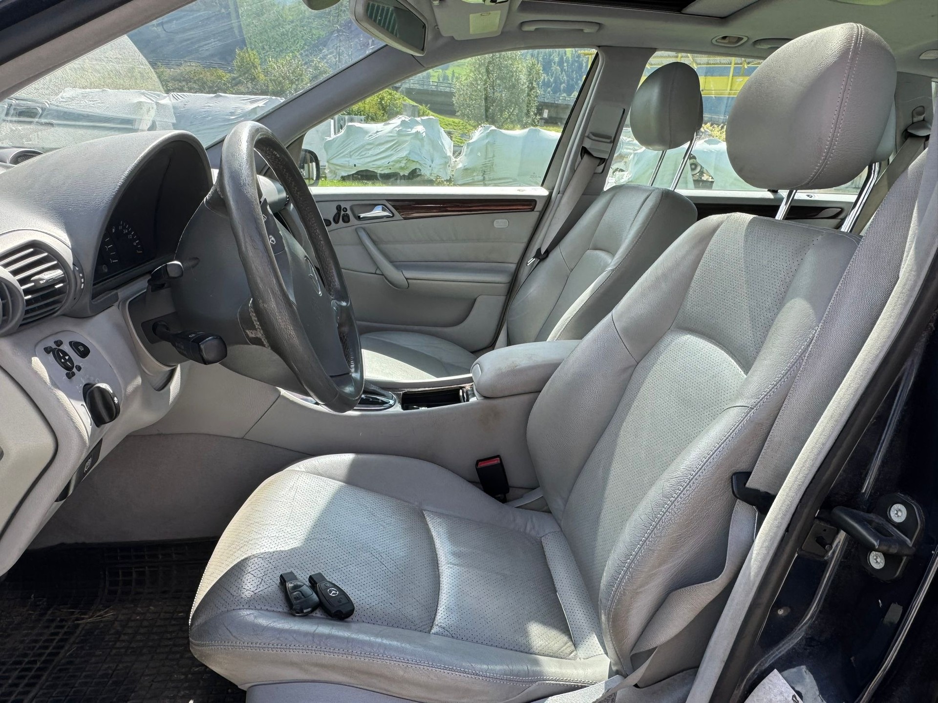 MERCEDES-BENZ C 320 Elégance Automatic-image-14