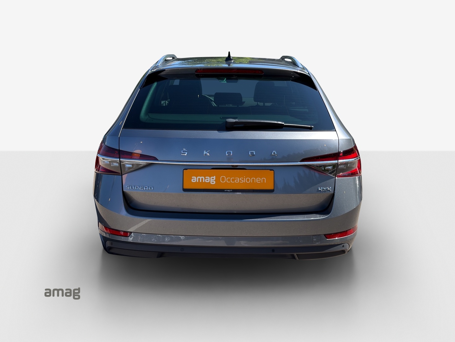 SKODA Superb Combi 2.0 TDi Style 4x4 DSG-showroom-element-3