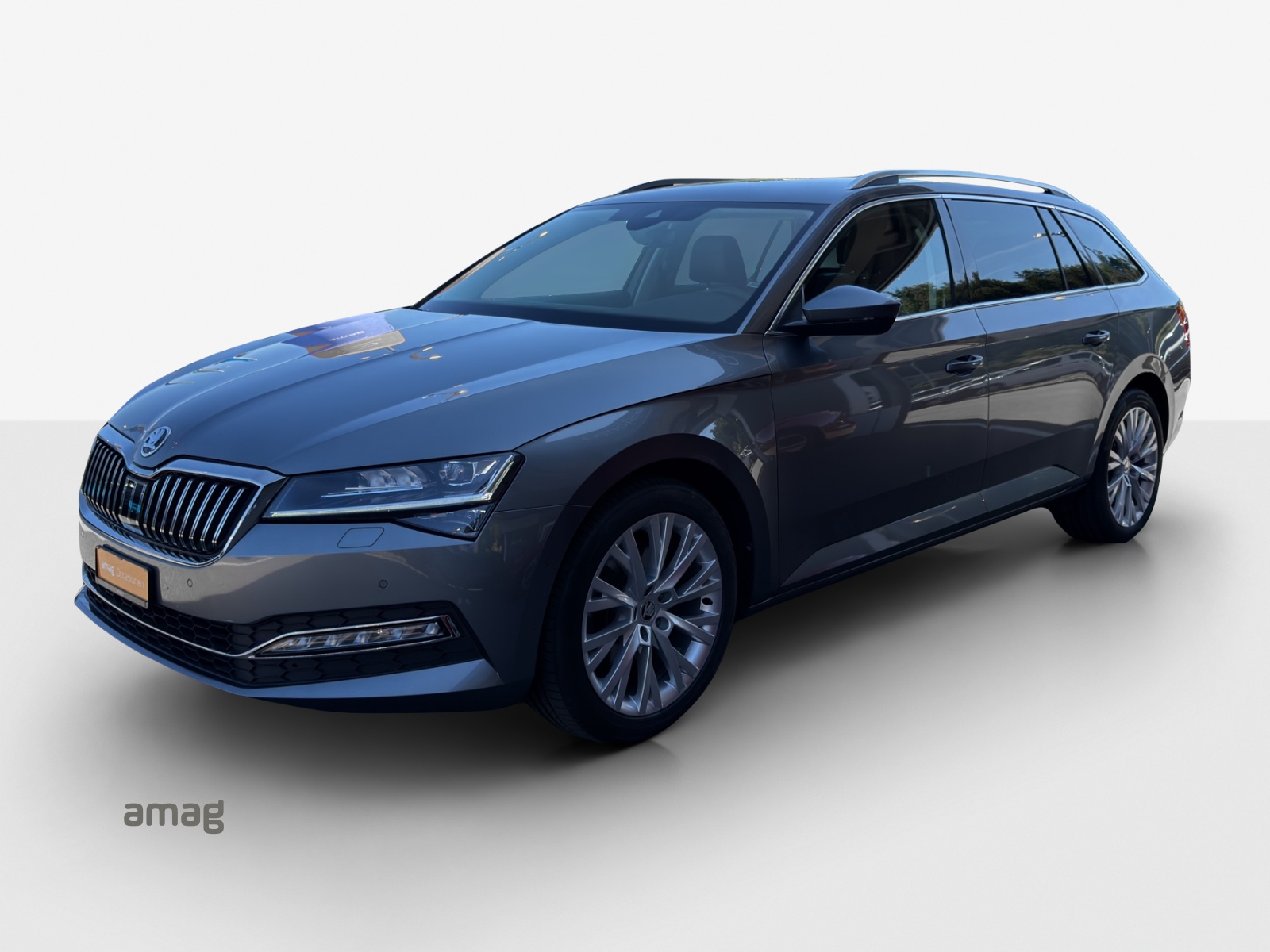 SKODA Superb Combi 2.0 TDi Style 4x4 DSG