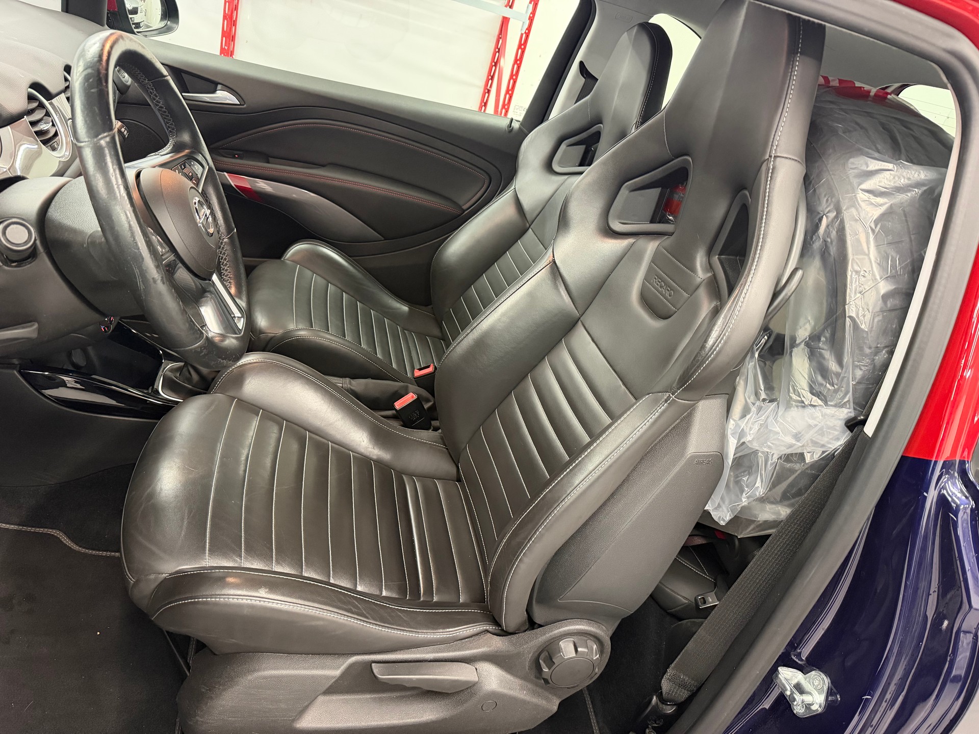 OPEL Adam 1.4 Turbo ROCKS S-image-8