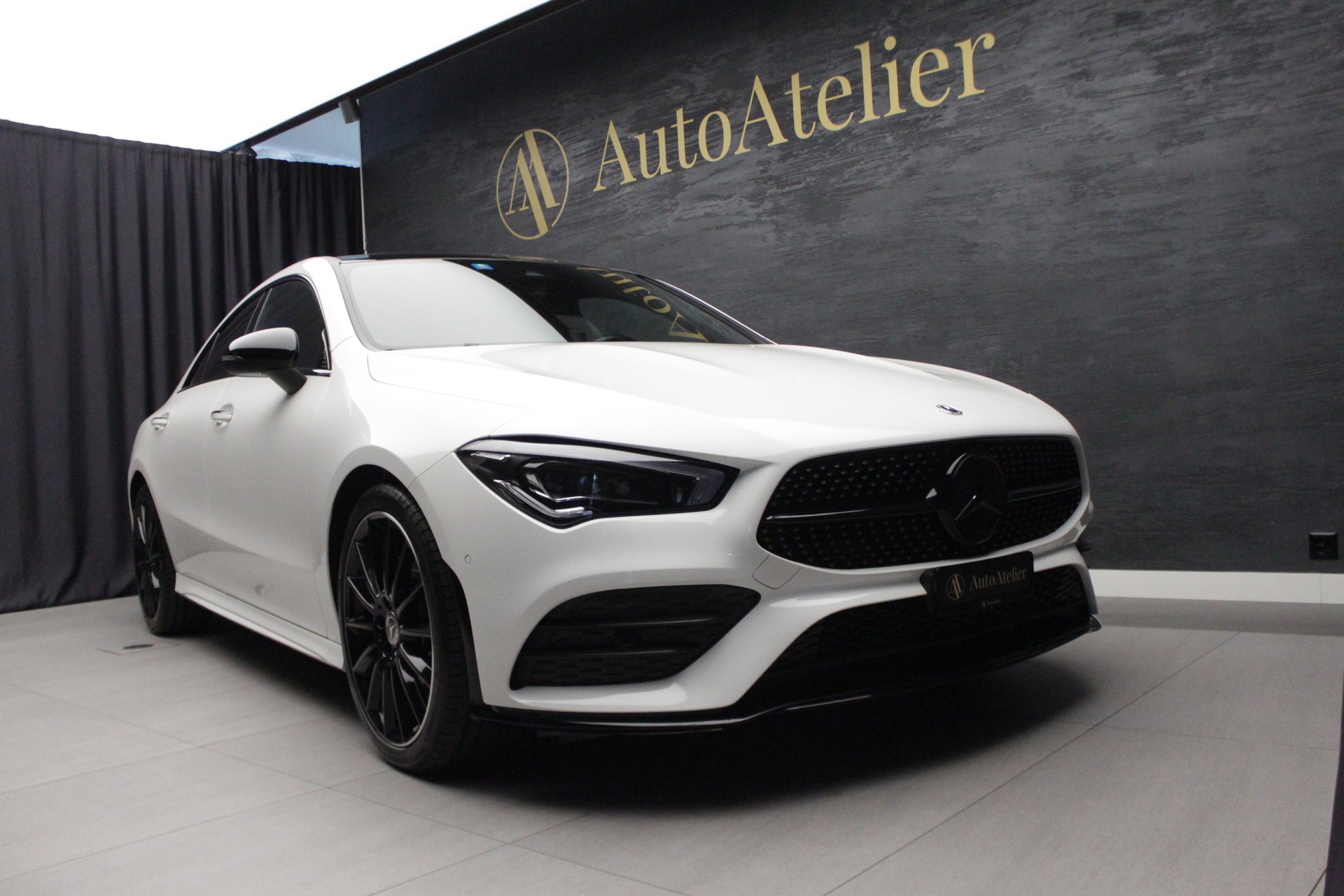 MERCEDES-BENZ CLA 250 4Matic AMG Line 7G-DCT-showroom-element-1