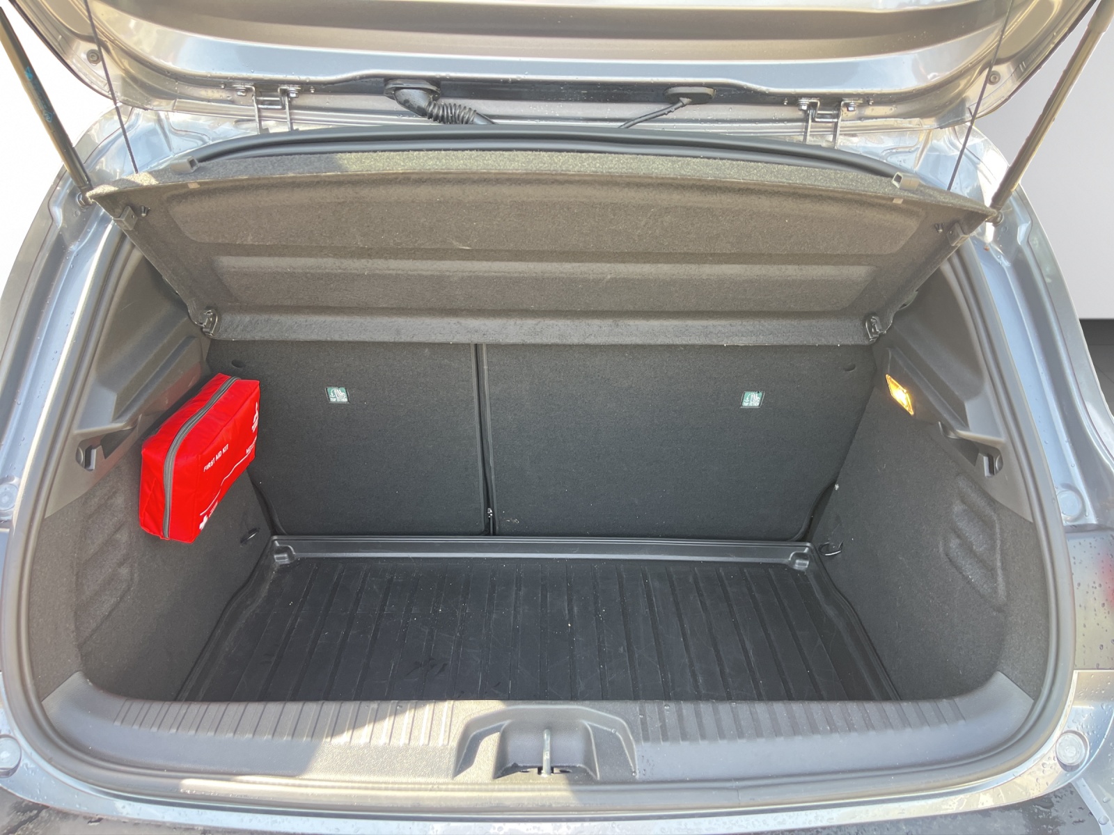 MITSUBISHI COLT 1.6 HEV Intense-image-5