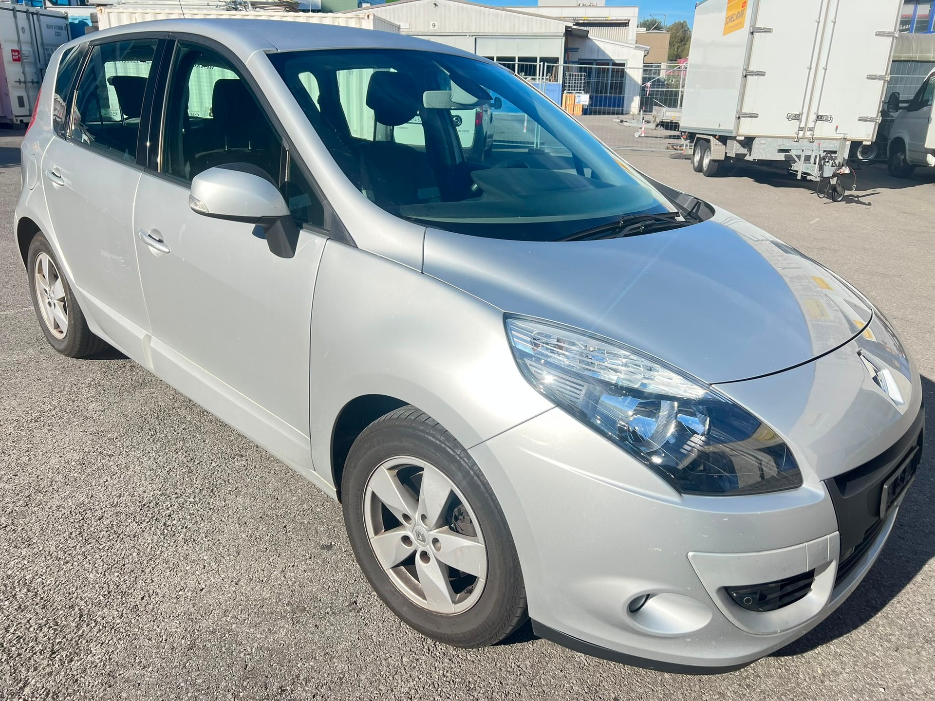 RENAULT Scénic 1.9 dCi Dynamique