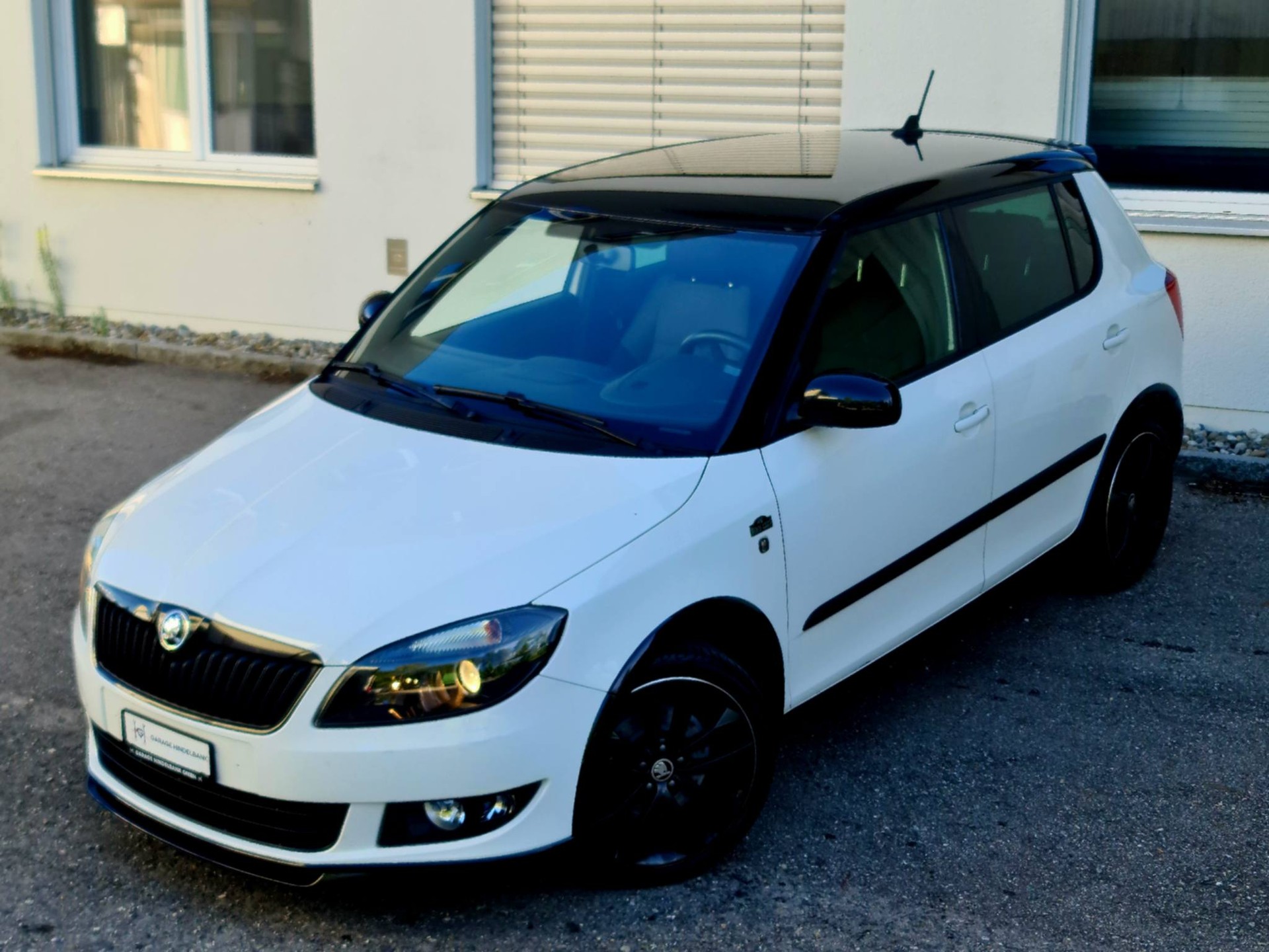SKODA Fabia 1.2 TSI Monte Carlo-showroom-element-1